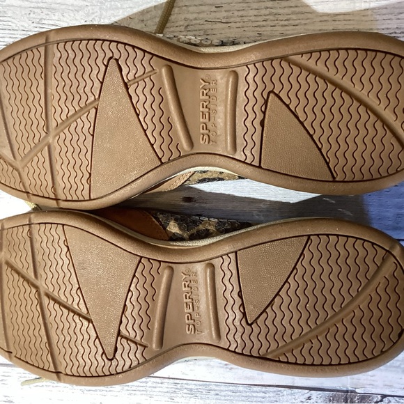 Sperry Tan Boat Shoes Moccasin-Style with Rawhide Laces - Picture 6 of 6